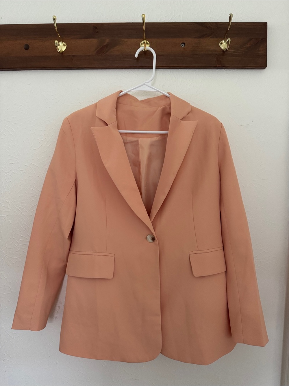 Women's Peach Single-Button Blazer Jacket